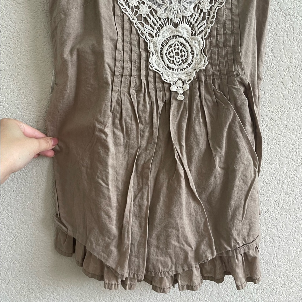 Embroidered Tank Top - Picture 3 of 4